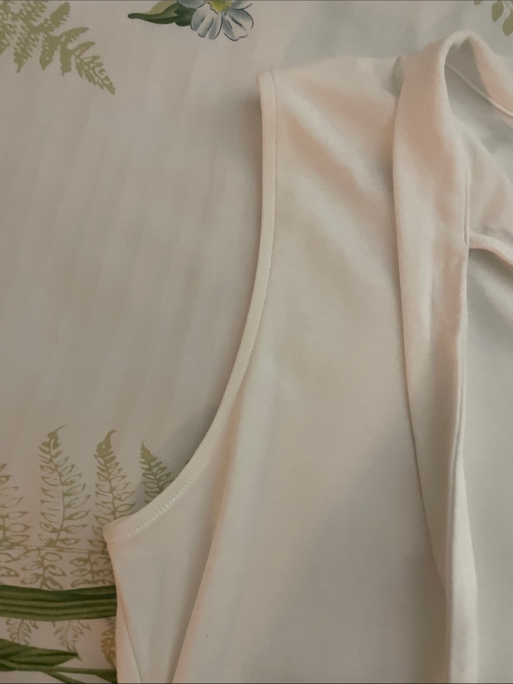 Ann Taylor White Tie-Neck Sleeveless Blouse - Picture 4 of 6
